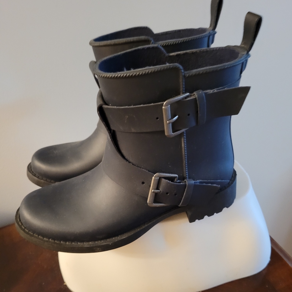COPY - Gentle Souls Kenneth Cole Rain Boots.